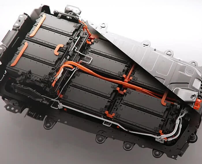 Coupe transversale de la batterie d’un véhicule électrique.